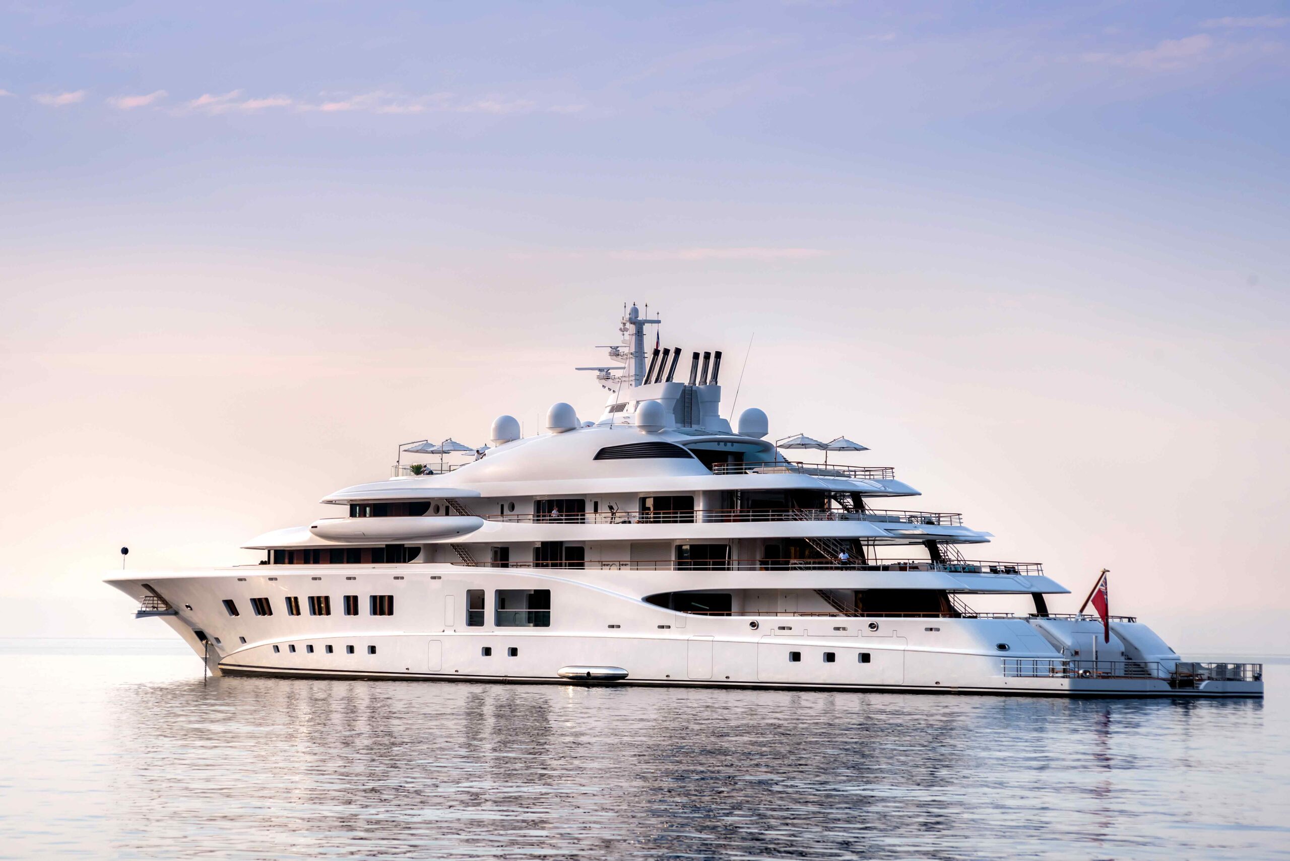 Nettoyage yacht et jet privé Monaco Cannes